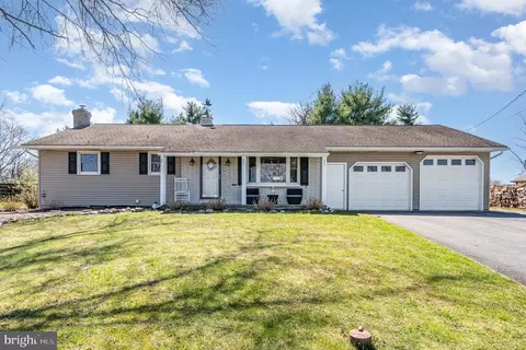 1634 Campus Rd, Elizabethtown, PA 17022