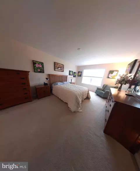 Bedroom - 632 Courthouse Cir, Lititz, PA 17543 photo 1 of 9