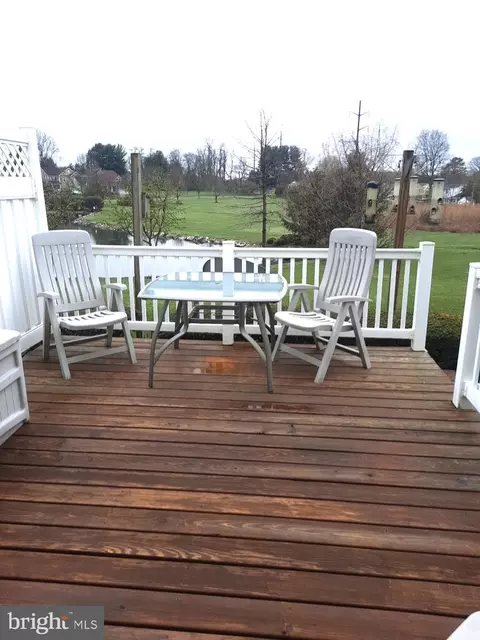 Exterior - 632 Courthouse Cir, Lititz, PA 17543 photo 2 of 12