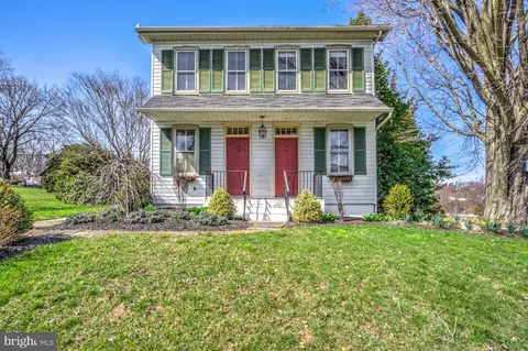 351 Broad St, East Earl, PA 17519