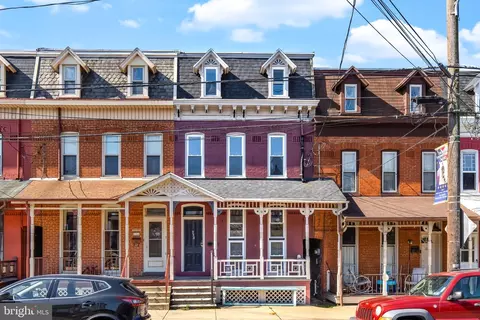 338 N 3rd St, Columbia, PA 17512