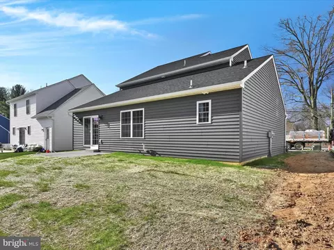 Exterior - 407 General Sutter Ave, Lititz, PA 17543 photo 5 of 5