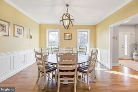 Dining - 372 Millpond Dr, Lititz, PA 17543 photo 1 of 1