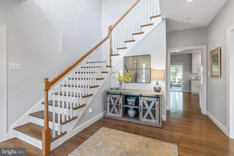 Entry Way - 372 Millpond Dr, Lititz, PA 17543 photo 2 of 5