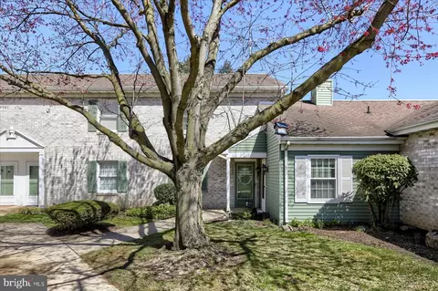 5 Ashlea Vl, New Holland, PA 17557