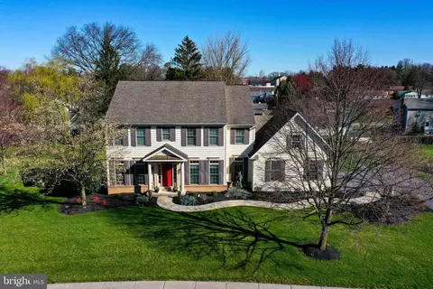 2141 Colleens Way, Lancaster, PA 17601