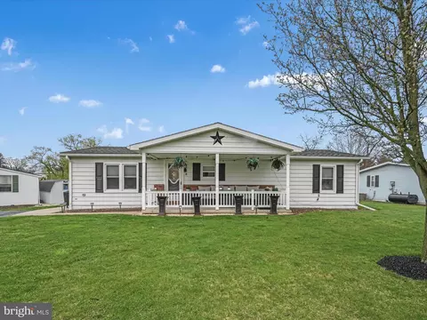 6 Bill Dr, Denver, PA 17517
