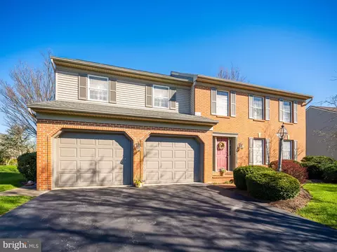 Exterior - 161 Kings Gate Dr, Lititz, PA 17543 photo 2 of 11