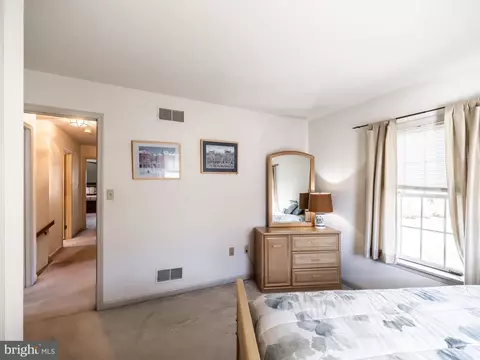 Bedroom - 161 Kings Gate Dr, Lititz, PA 17543 photo 7 of 10