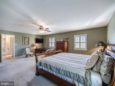 Bedroom - 161 Kings Gate Dr, Lititz, PA 17543 photo 4 of 10