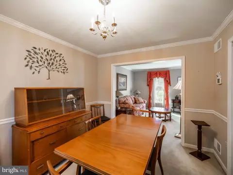 Dining - 161 Kings Gate Dr, Lititz, PA 17543 photo 2 of 4