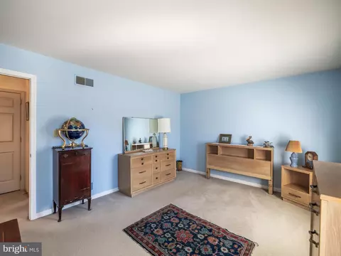 Bedroom - 161 Kings Gate Dr, Lititz, PA 17543 photo 10 of 10