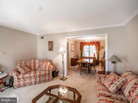 Living - 161 Kings Gate Dr, Lititz, PA 17543 photo 3 of 7