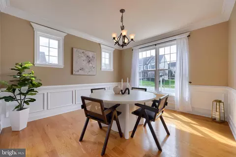Dining - 323 Bowyer Ln, Lititz, PA 17543 photo 1 of 2