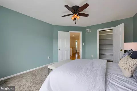 Bedroom - 323 Bowyer Ln, Lititz, PA 17543 photo 4 of 4