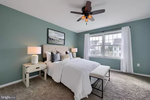 Bedroom - 323 Bowyer Ln, Lititz, PA 17543 photo 3 of 4