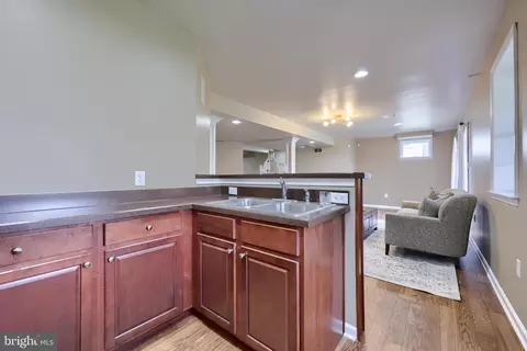 Bath - 323 Bowyer Ln, Lititz, PA 17543 photo 4 of 4