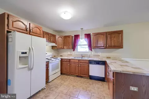 Kitchen - 746 W 6th St, Lititz, PA 17543 photo 1 of 6