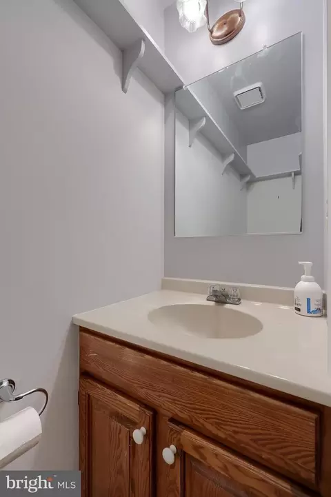 Bath - 746 W 6th St, Lititz, PA 17543 photo 1 of 4