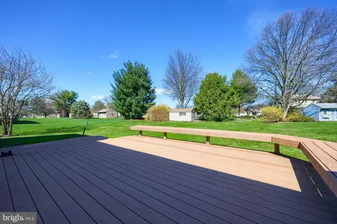 Exterior - 746 W 6th St, Lititz, PA 17543 photo 3 of 9