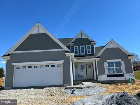 432 Thatcher Ln #94, Lititz, PA 17543