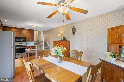 Dining - 7 Buch Mill Rd, Lititz, PA 17543 photo 1 of 3