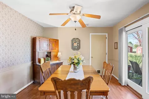 Dining - 7 Buch Mill Rd, Lititz, PA 17543 photo 2 of 3