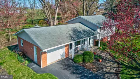Exterior - 7 Buch Mill Rd, Lititz, PA 17543 photo 17 of 21