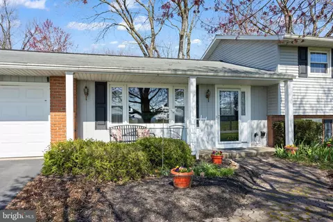 Exterior - 7 Buch Mill Rd, Lititz, PA 17543 photo 3 of 21