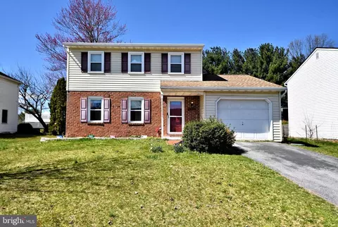 830 Evergreen St, Denver, PA 17517