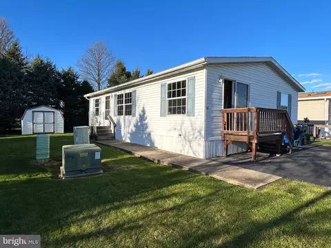 113 Lilly Dr, Ephrata, PA 17522