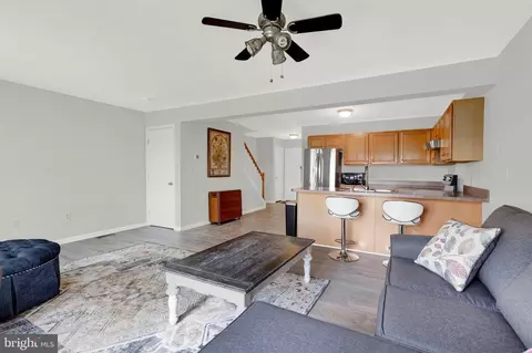 Living - 81 Pebble Creek Dr, Lititz, PA 17543 photo 4 of 4