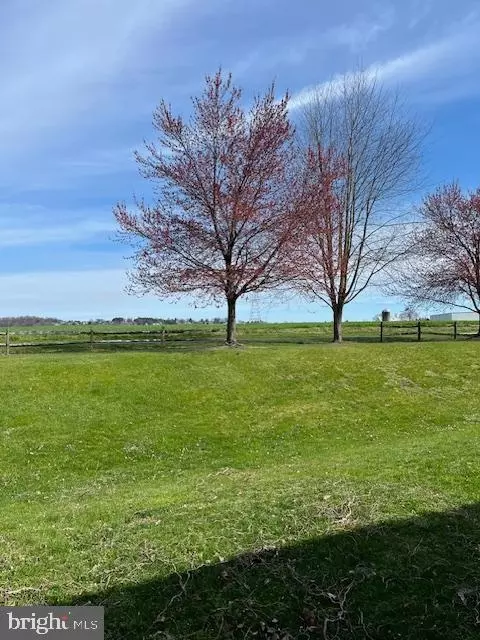 View/Area - 81 Pebble Creek Dr, Lititz, PA 17543 photo 2 of 3