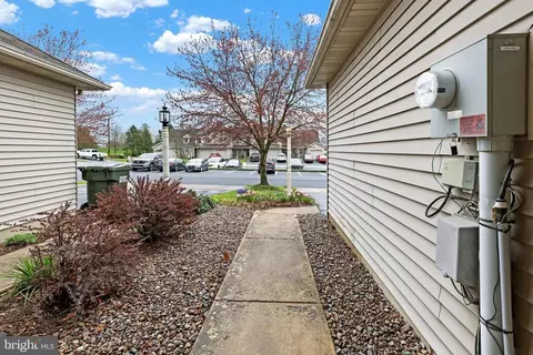 Exterior - 81 Pebble Creek Dr, Lititz, PA 17543 photo 8 of 9