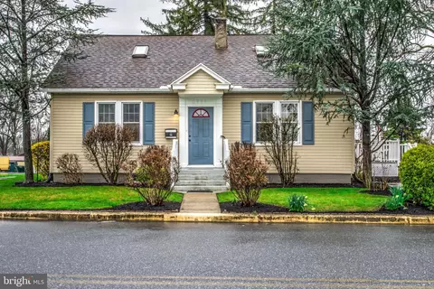 2090 Broad St, East Petersburg, PA 17520