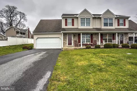 314 Schnader St, Terre Hill, PA 17581
