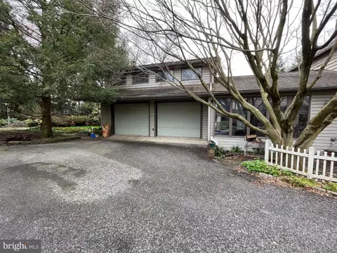 Exterior - 102 W End Ave, Lititz, PA 17543 photo 11 of 17
