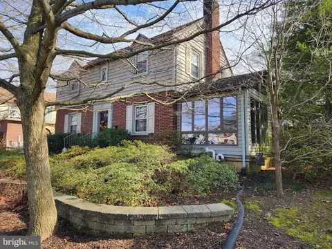 Exterior - 102 W End Ave, Lititz, PA 17543 photo 4 of 17