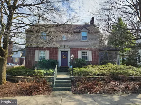 Exterior - 102 W End Ave, Lititz, PA 17543 photo 5 of 17