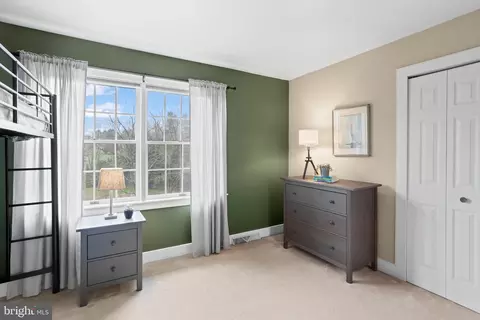 Bedroom - 105 Gingrich Dr, Lititz, PA 17543 photo 6 of 9