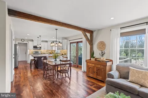 Dining - 105 Gingrich Dr, Lititz, PA 17543 photo 4 of 5