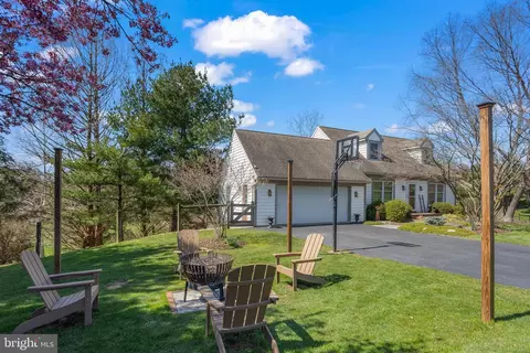Exterior - 105 Gingrich Dr, Lititz, PA 17543 photo 16 of 19