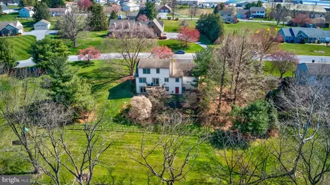View/Area - 105 Gingrich Dr, Lititz, PA 17543 photo 2 of 5