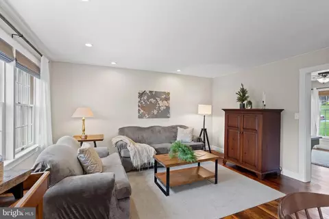 Living - 105 Gingrich Dr, Lititz, PA 17543 photo 1 of 9