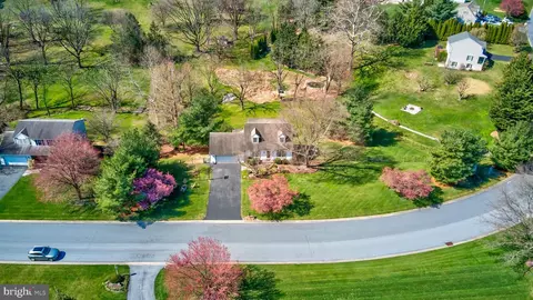 Exterior - 105 Gingrich Dr, Lititz, PA 17543 photo 12 of 19