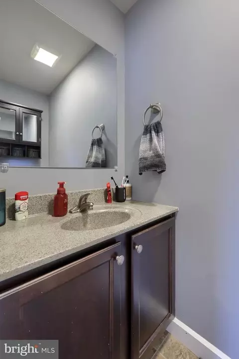 Bath - 22 E Market St, Lititz, PA 17543 photo 1 of 2