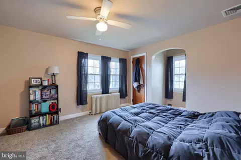 Bedroom - 22 E Market St, Lititz, PA 17543 photo 3 of 6
