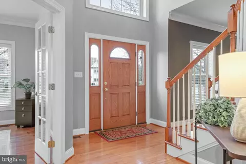Entry Way - 1149 S Bristol Dr, Lititz, PA 17543 photo 2 of 4