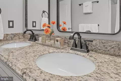 Bath - 1149 S Bristol Dr, Lititz, PA 17543 photo 6 of 6