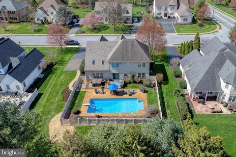 Exterior - 1149 S Bristol Dr, Lititz, PA 17543 photo 14 of 14